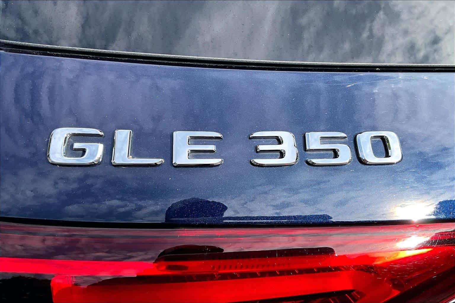 Used 2020 Lunar Blue Metallic Mercedes-Benz GLE 350 image 31