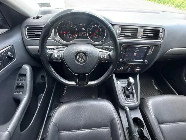 Used 2018 Platinum Gray Metallic Volkswagen  image 28