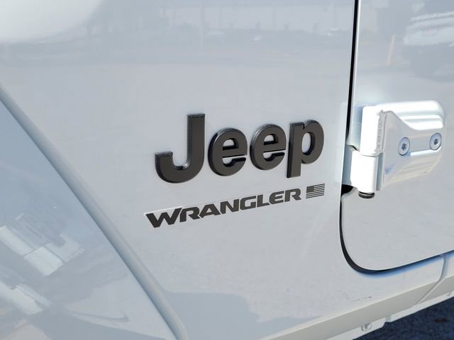 2025 Jeep Wrangler 4-Door Sahara - Photo 10