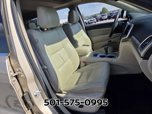 Used 2015 Beige Jeep Limited image 19