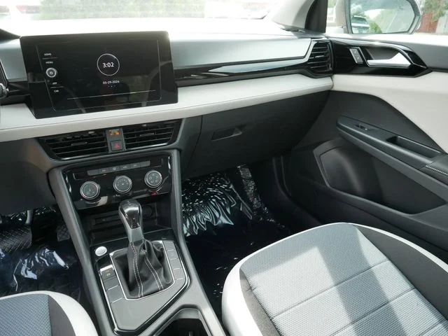 New 2026 Black Volkswagen 1.5T S image 22