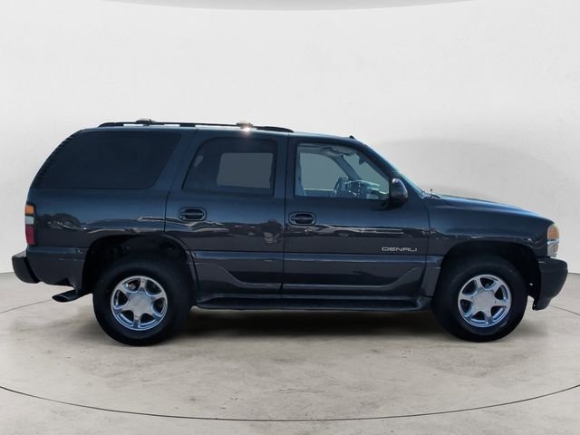 Used 2004 Black GMC Denali image 6