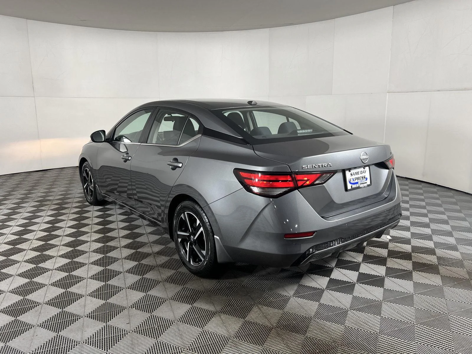 Used 2024 Gun Metallic Nissan SV image 7