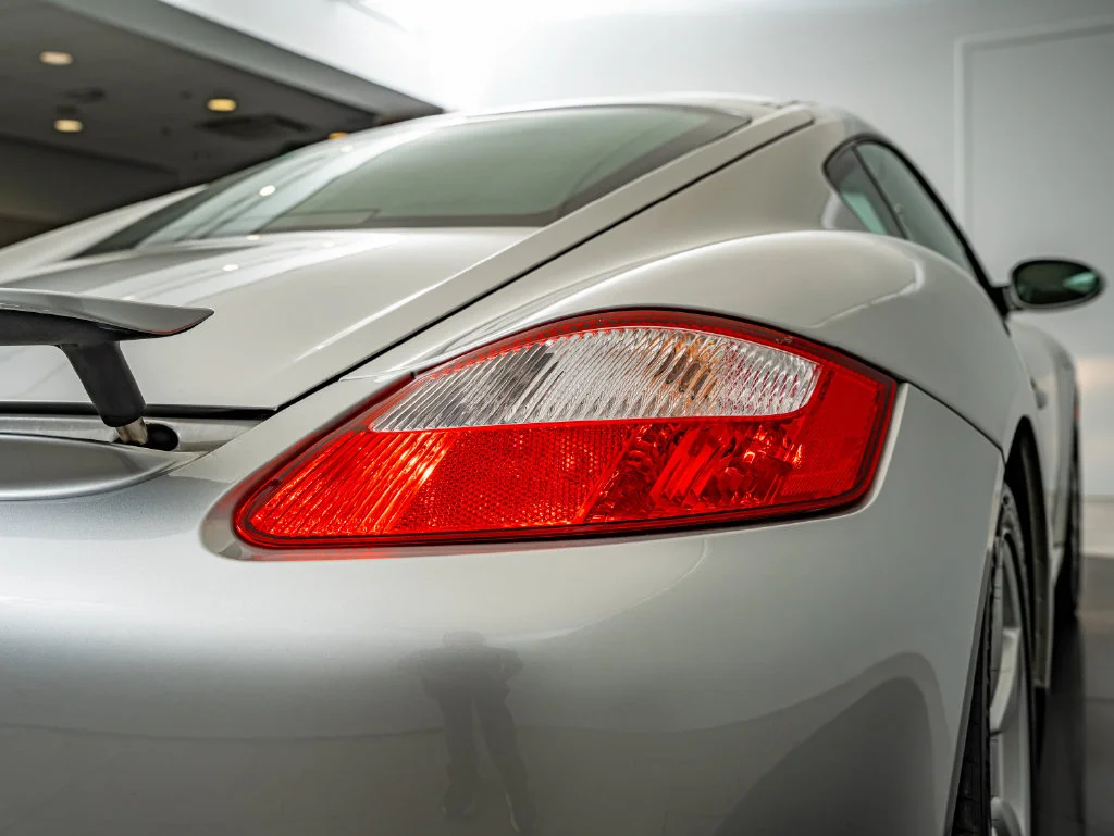 Used 2007 Arctic Silver Metallic Porsche  image 18
