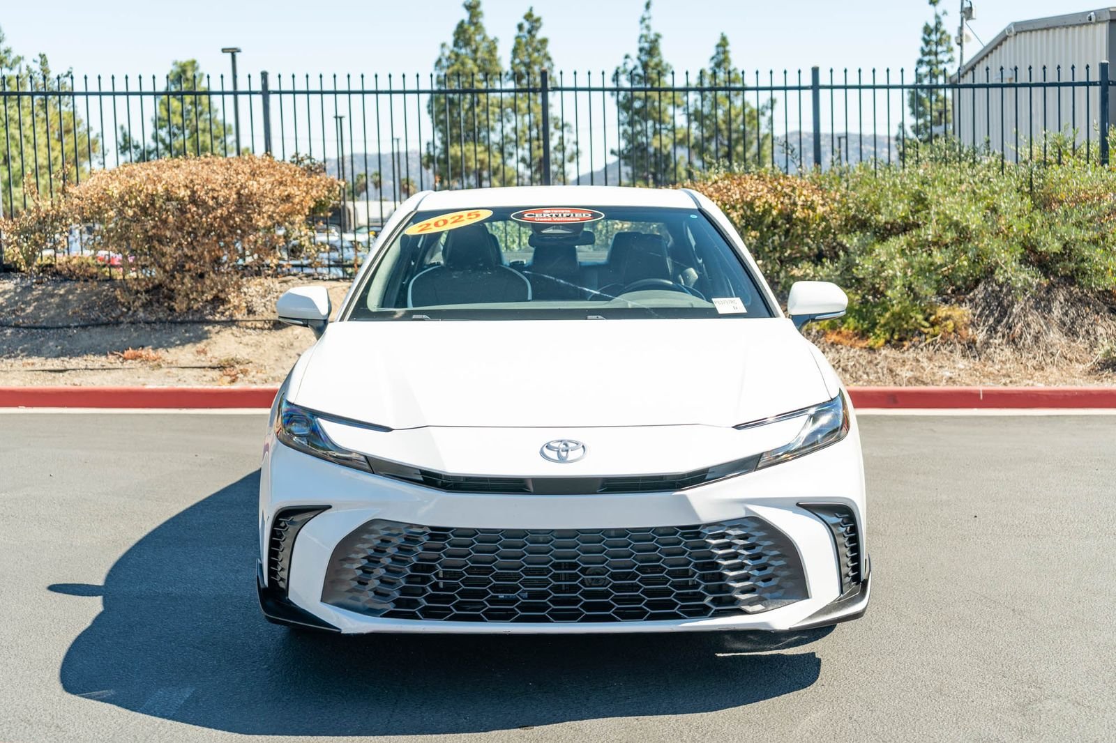 Certified Used 2025 Ice Toyota SE image 2