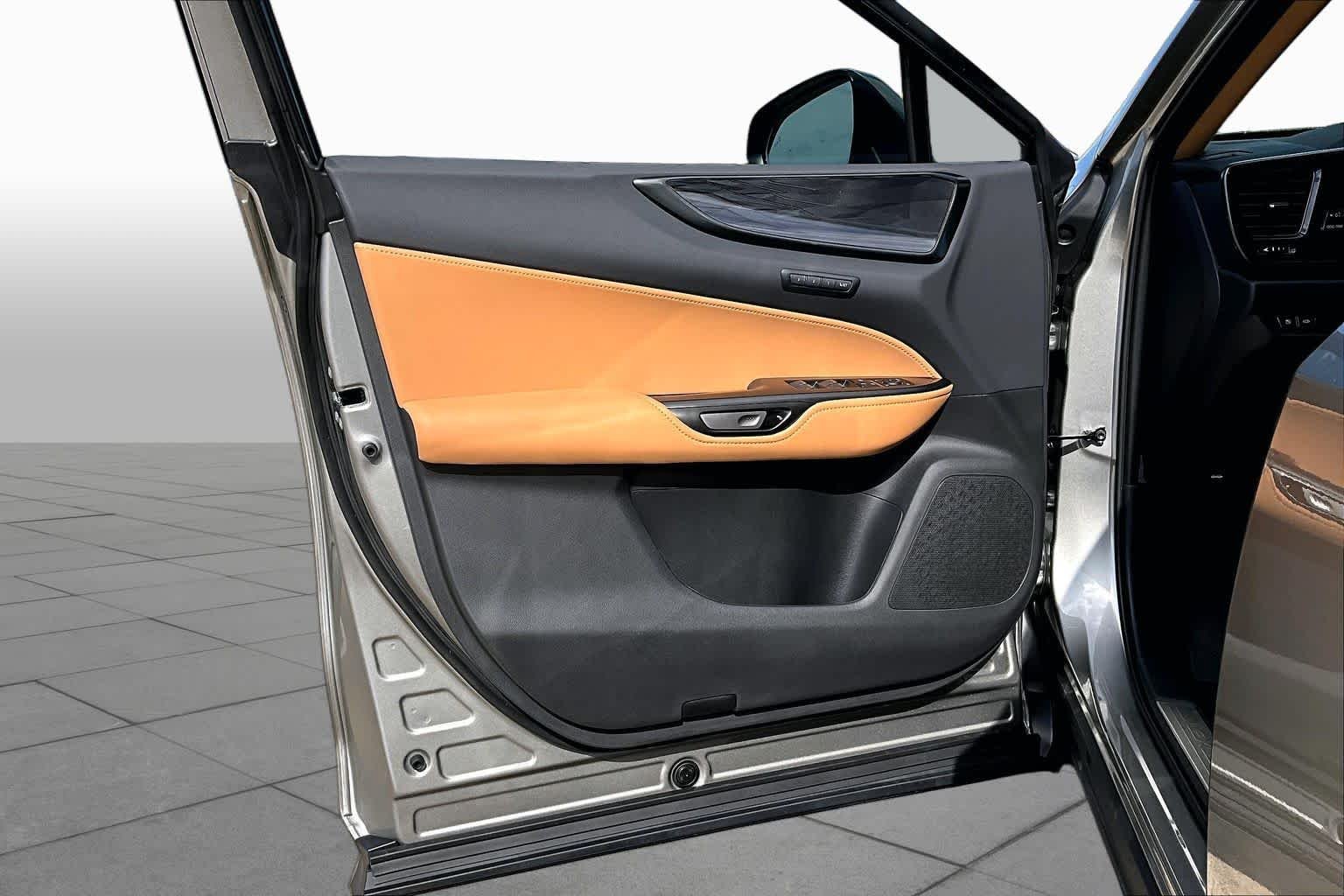 New 2026 Atomic Silver Lexus PREMIUM image 10