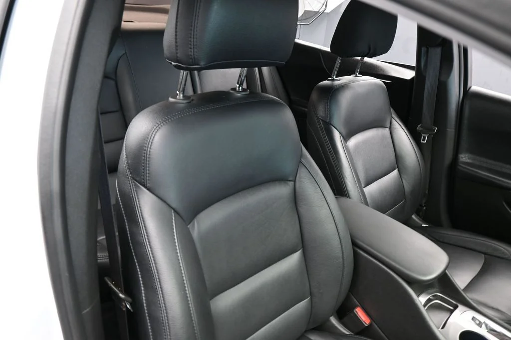 Used 2024 Summit White Chevrolet RS image 35