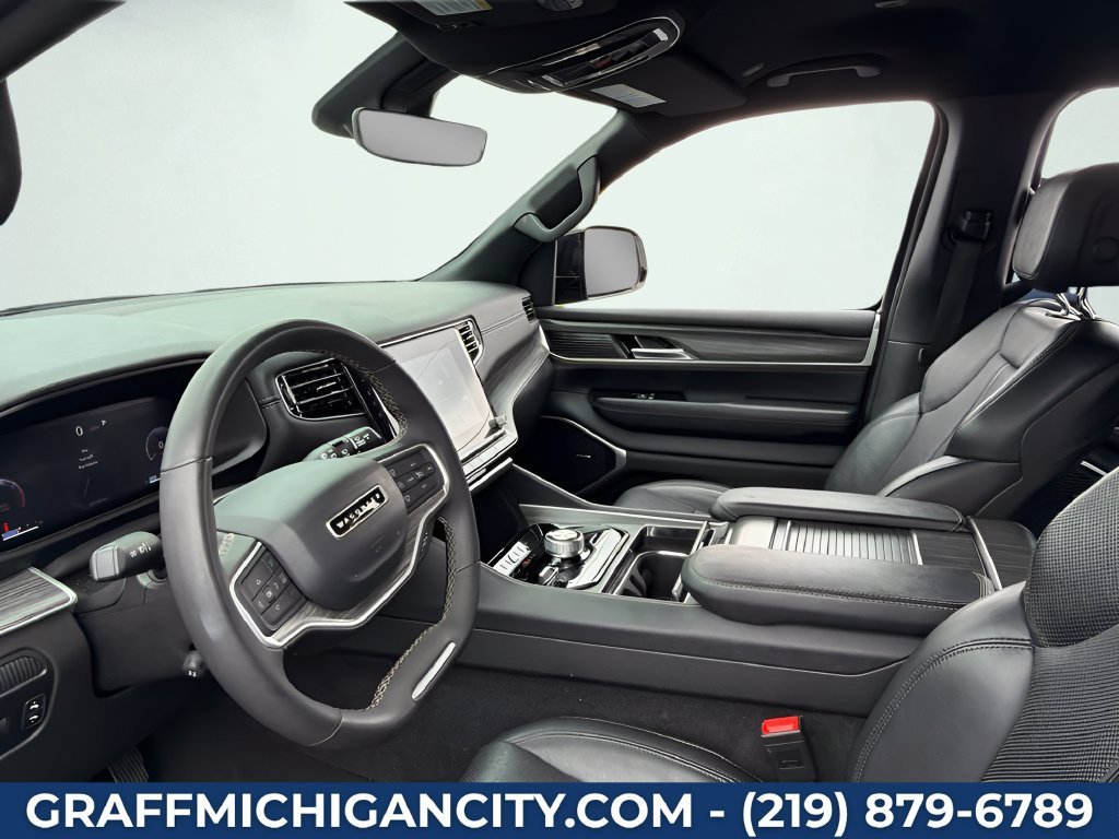 Used 2024  Jeep Series II image 22