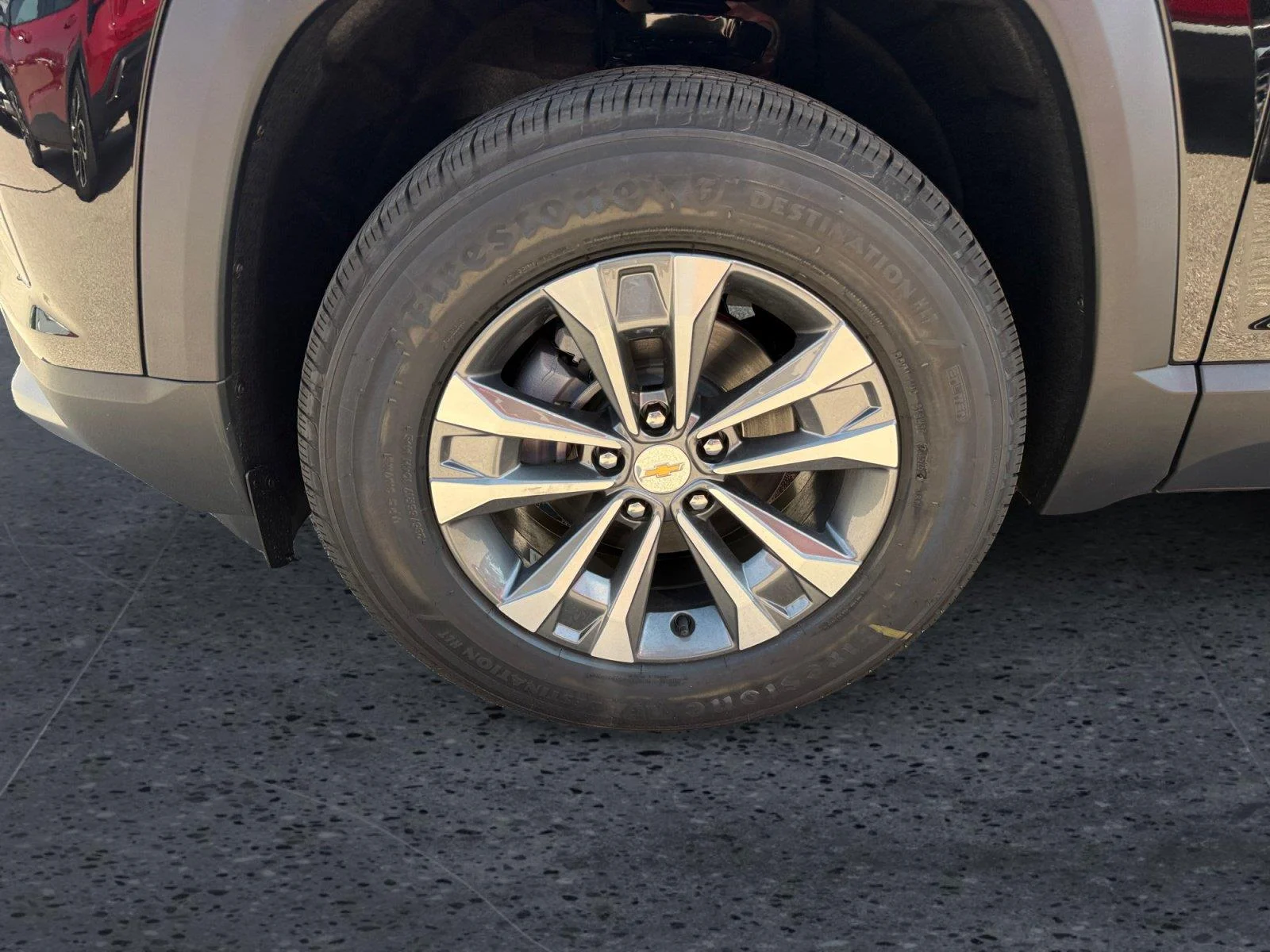 2027 Chevrolet Equinox LT - Photo 9