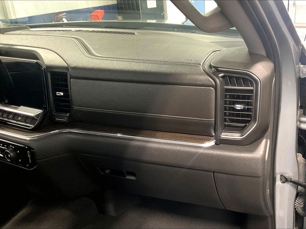 Used 2023 Gray Chevrolet LT image 13