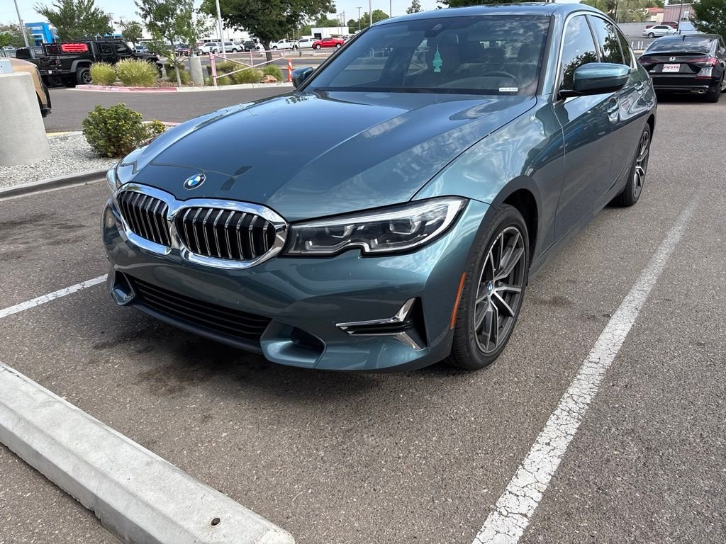 Used 2020 Blue BMW 330i xDrive image 3