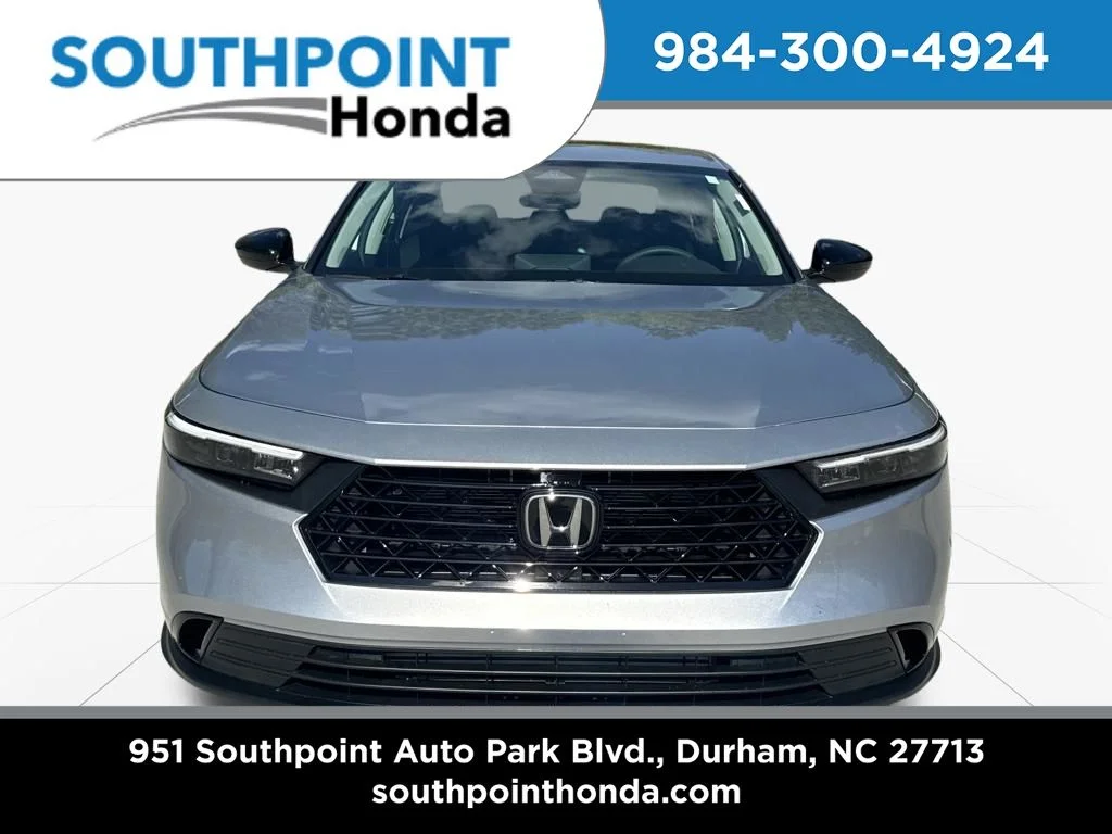 Used 2026 Solar Silver Metallic Honda SE image 2