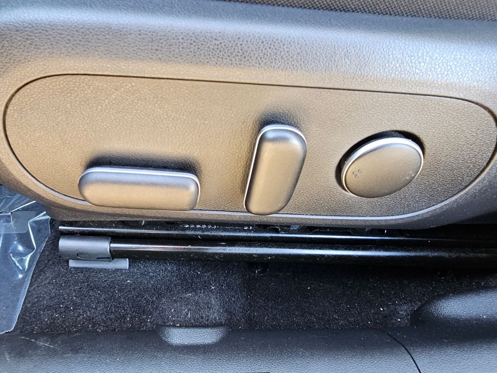 2024 Hyundai Kona EV SEL - Photo 21