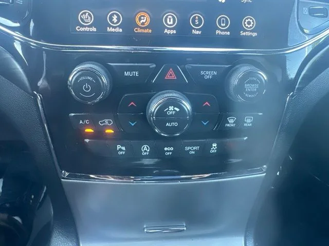Used 2021 White Jeep Laredo X image 25