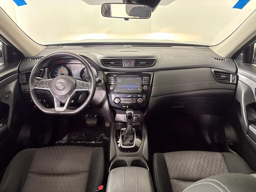 Used 2020 Silver Nissan SV image 41