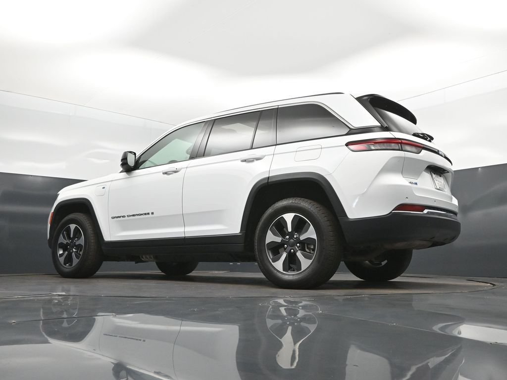 Used 2024 White Jeep 4xe image 40