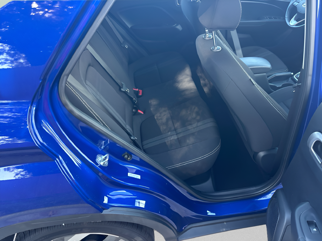 Used 2025 Blue Hyundai SEL image 11