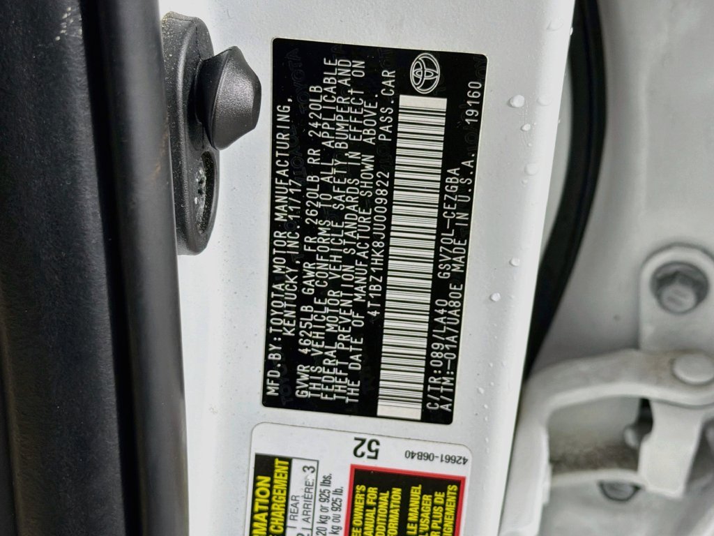 Used 2018 Beige Toyota XLE image 33