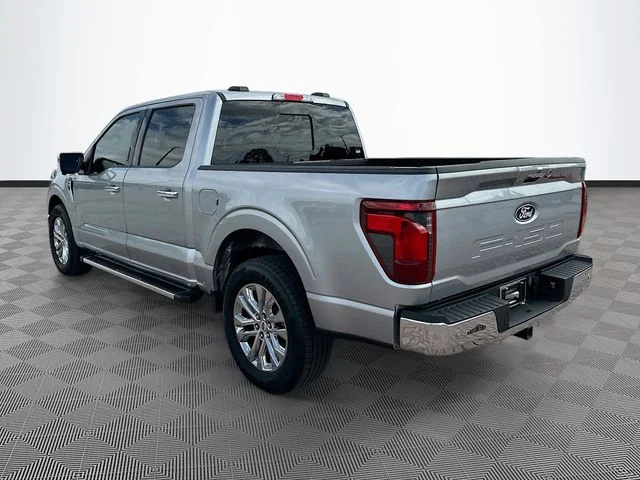 Used 2024 Silver Ford XLT image 7