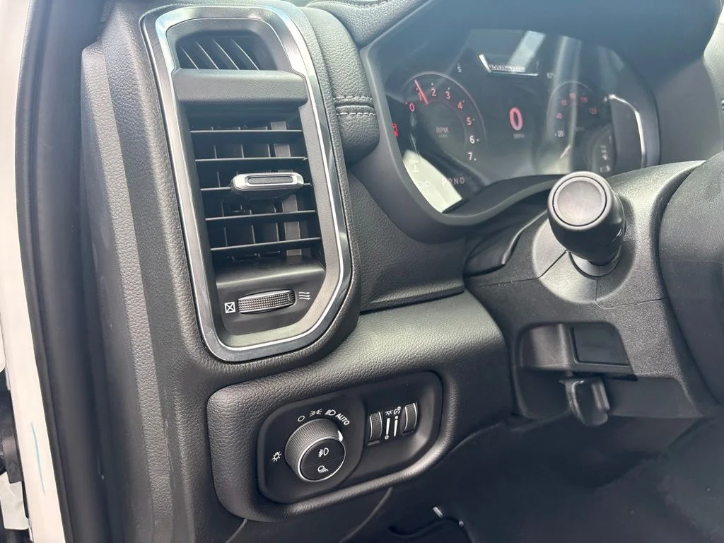 New 2026 Bright White Clear-Coat Exterior Paint RAM LARAMIE image 16