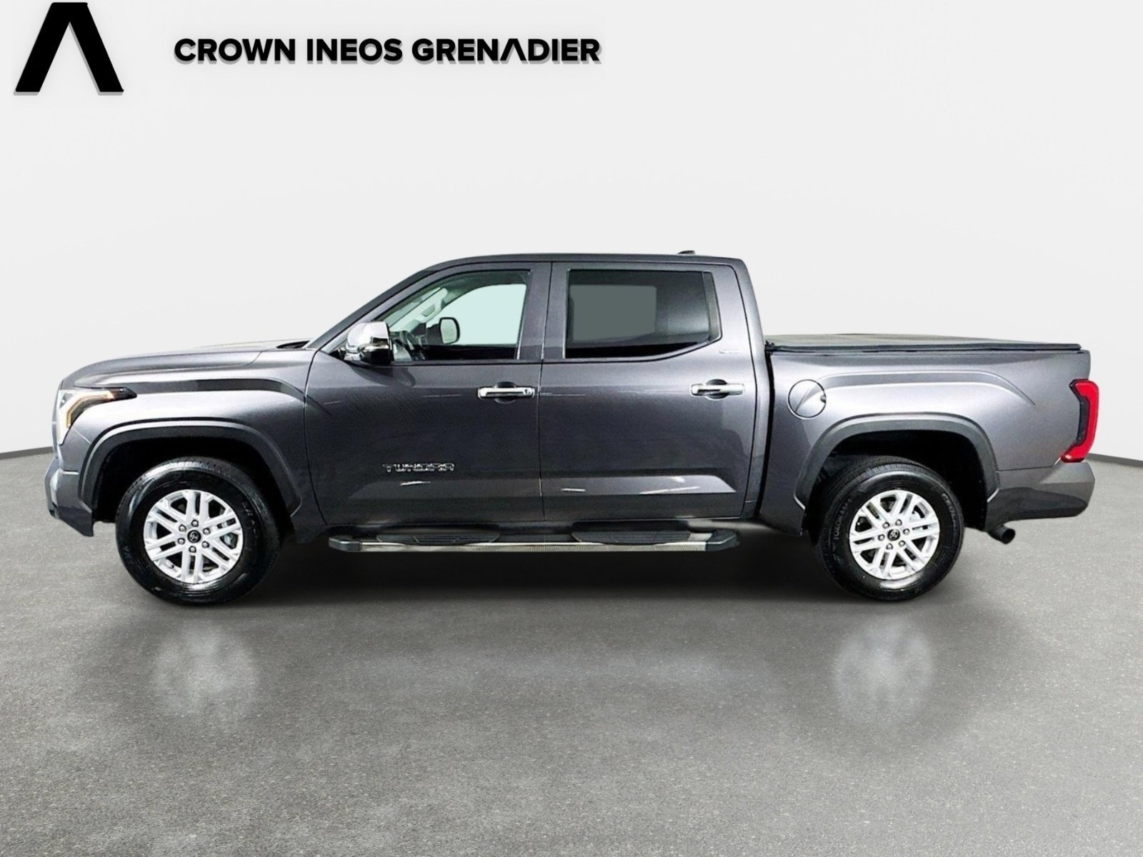 2022 Toyota Tundra SR5 - Photo 8