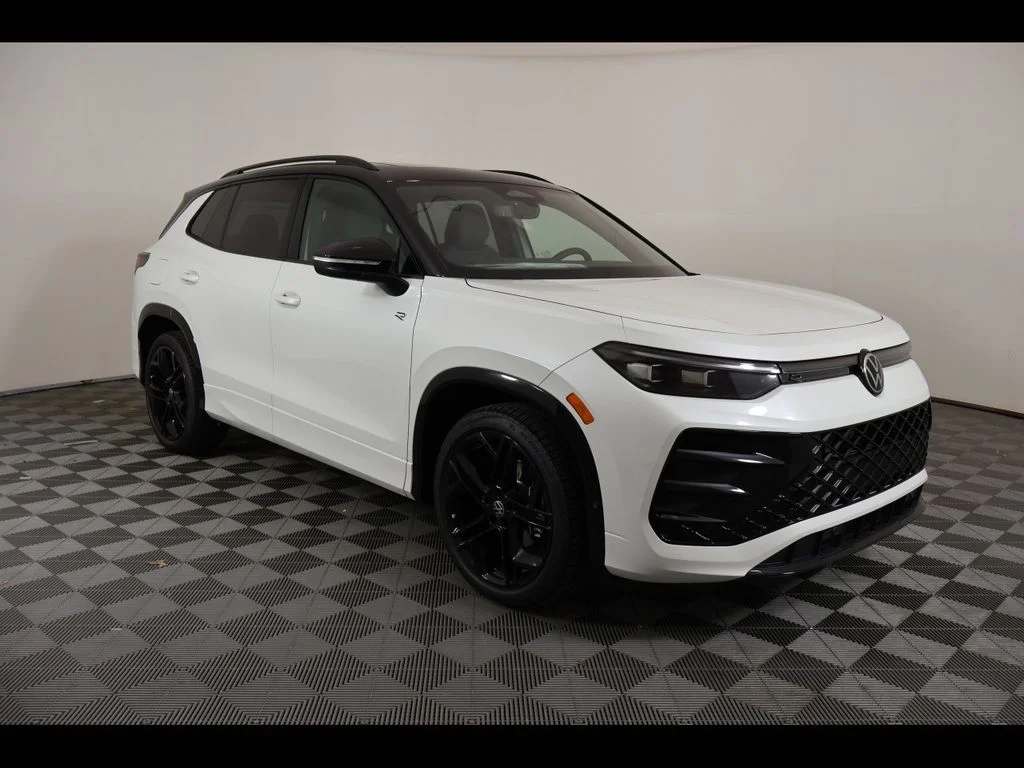 New 2026 White/off-white Volkswagen 2.0T SE R-Line Black image 7
