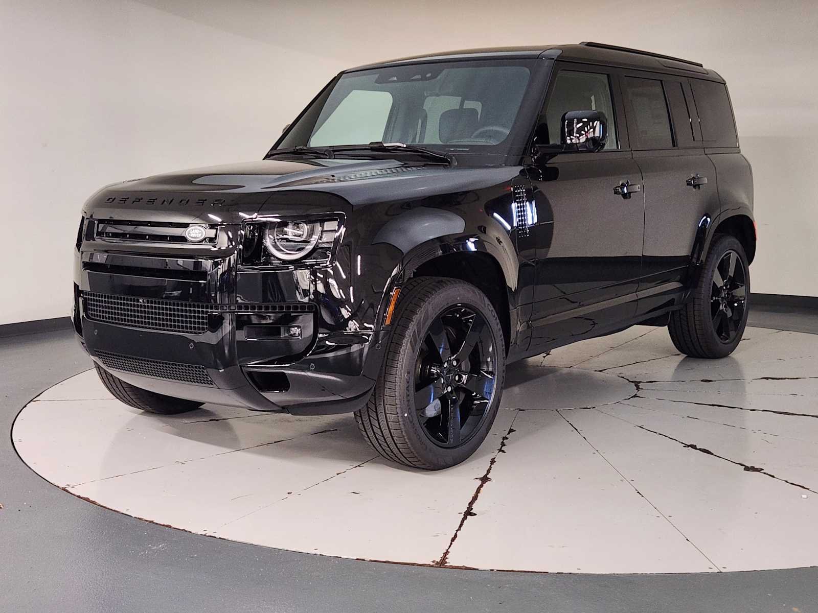 2026 Land Rover Defender X-Dynamic SE