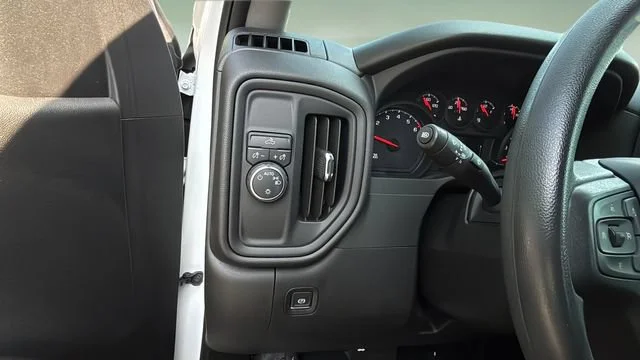 Used 2025 Summit White Chevrolet Custom image 21