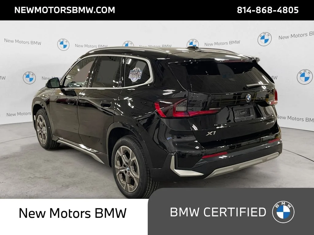 Used 2023 Jet Black BMW xDrive28i image 3