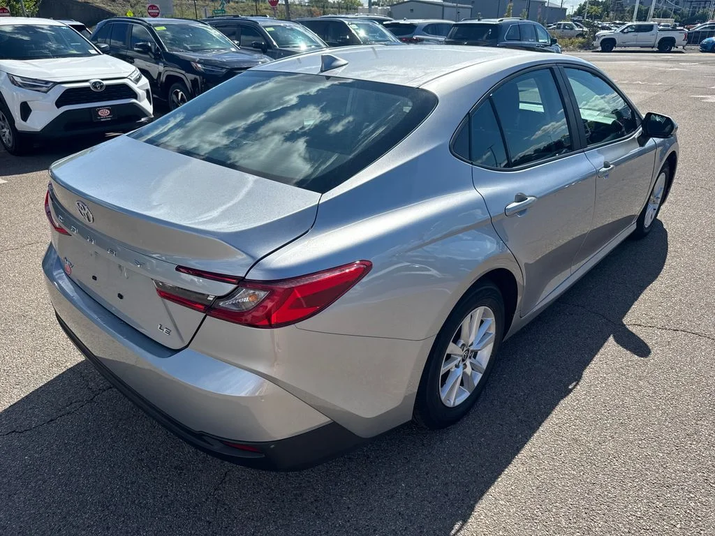Used 2025 Silver Toyota LE image 7