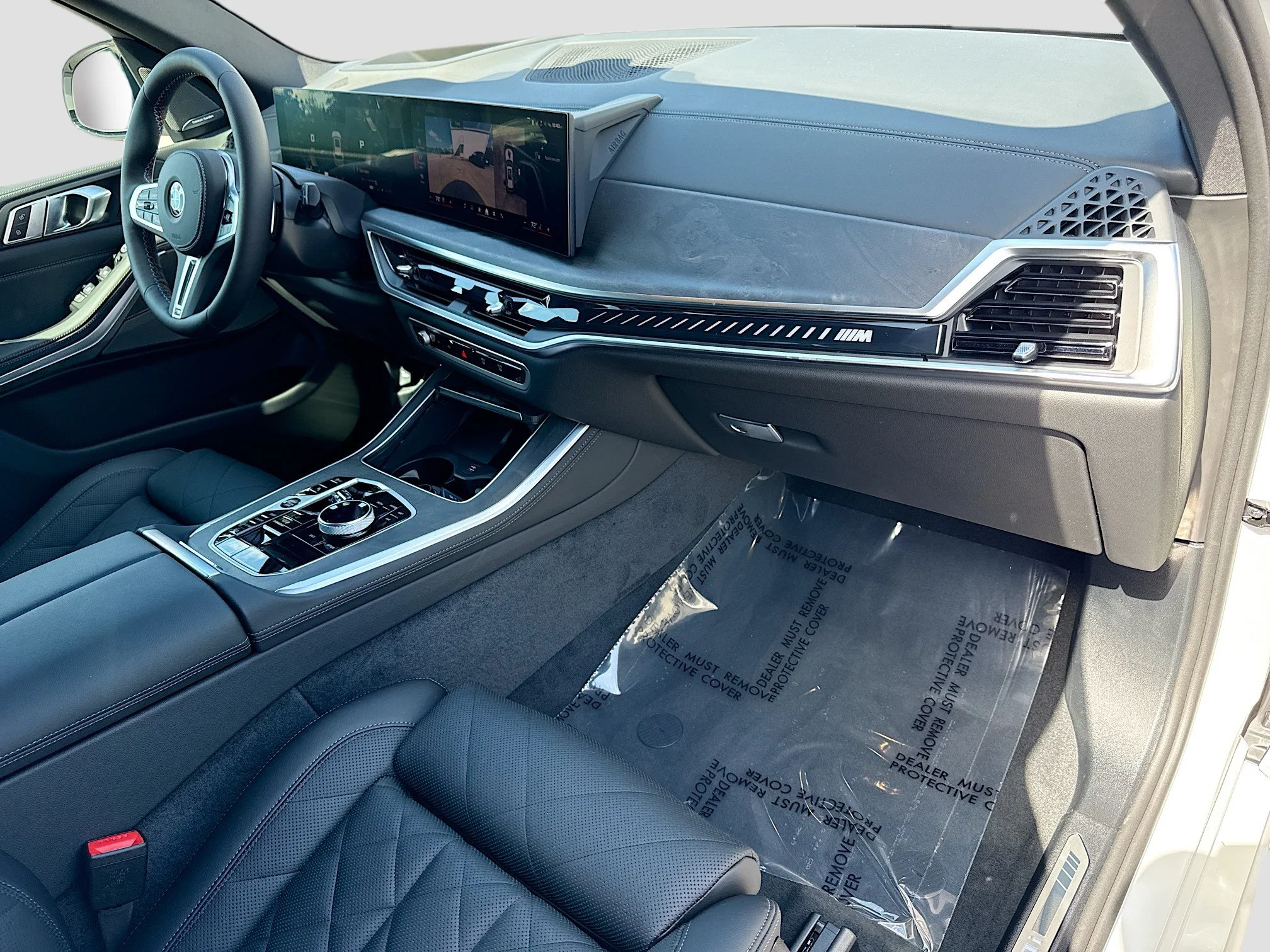 New 2026 Alpine White BMW M60i image 15