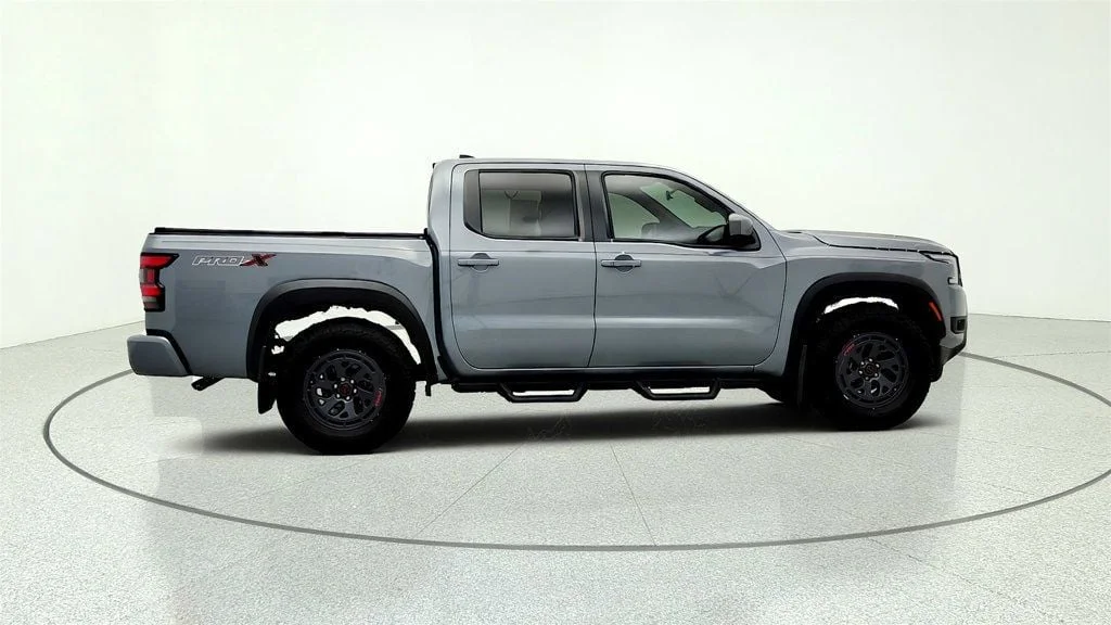 Used 2025 Boulder Gray Pearl Nissan Crew Cab 4x2 PRO-X w/ Step Rails & Remote Start image 4