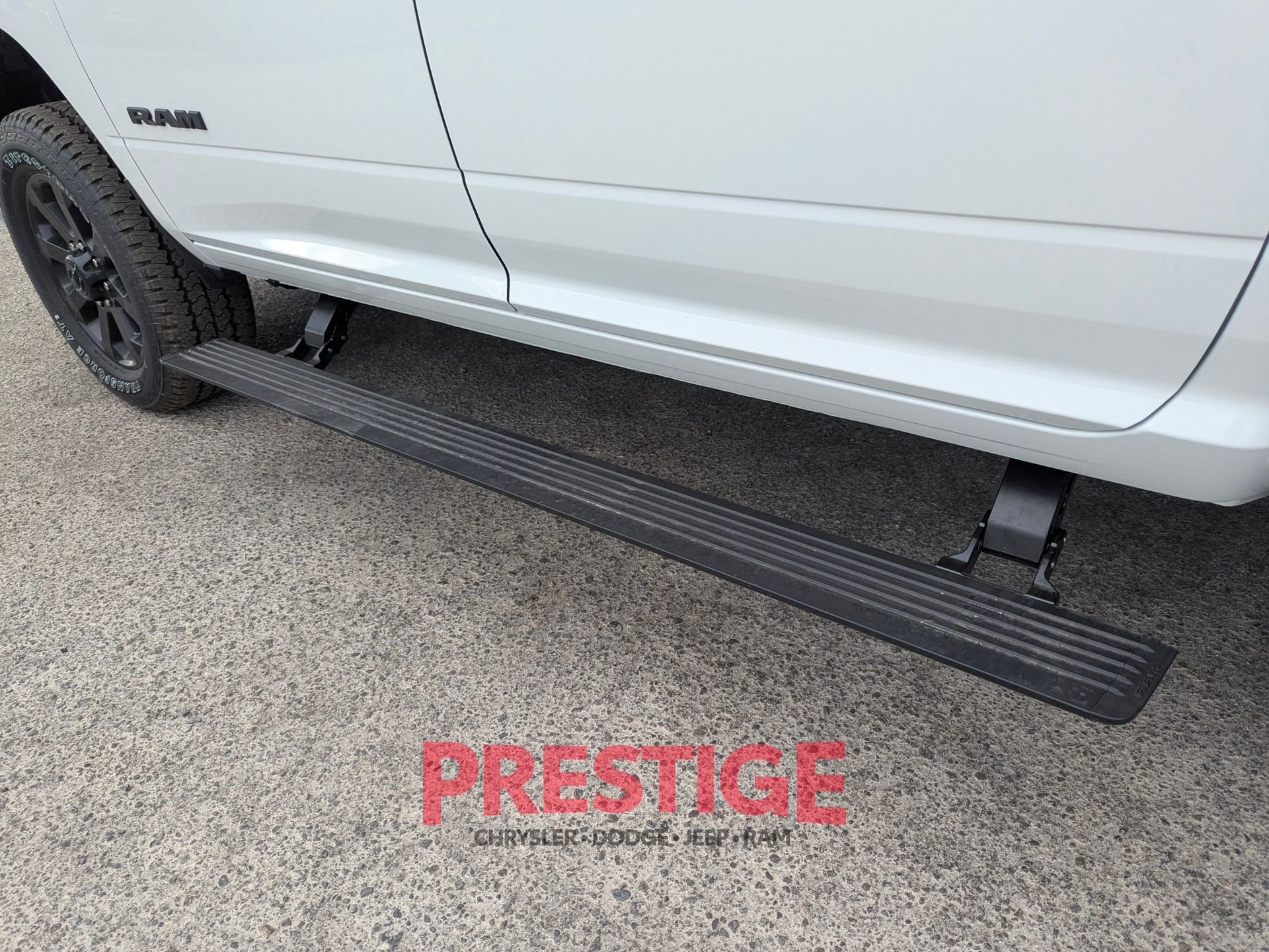 New 2026 Bright White Clear-Coat Exterior Paint RAM Laramie image 9