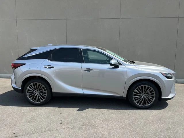 Certified Used 2025 Iridium Lexus 450h+ Luxury image 5