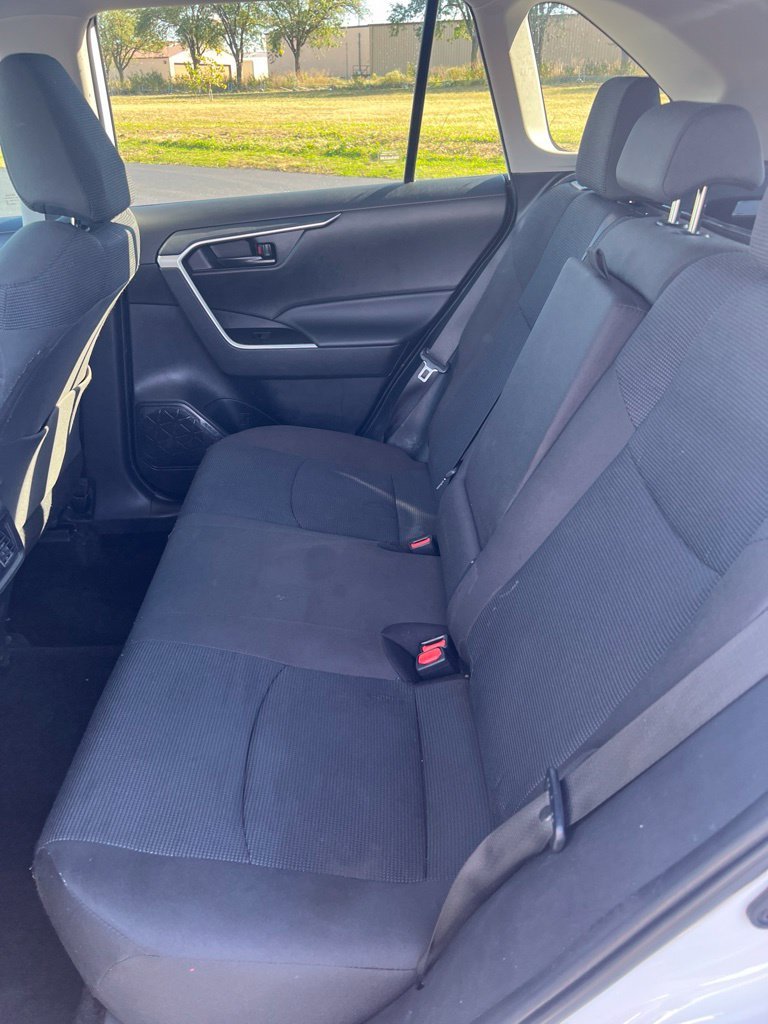 Used 2024 Ice Toyota LE image 8