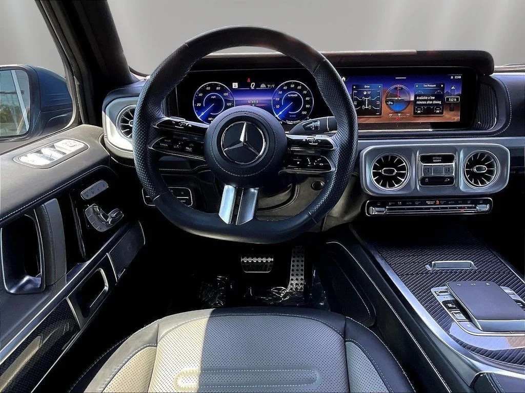 Used 2025  Mercedes-Benz G 580 image 8