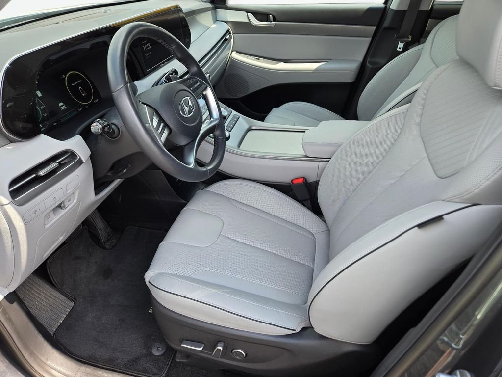 Certified Used 2025 Gray Hyundai SEL Premium image 15