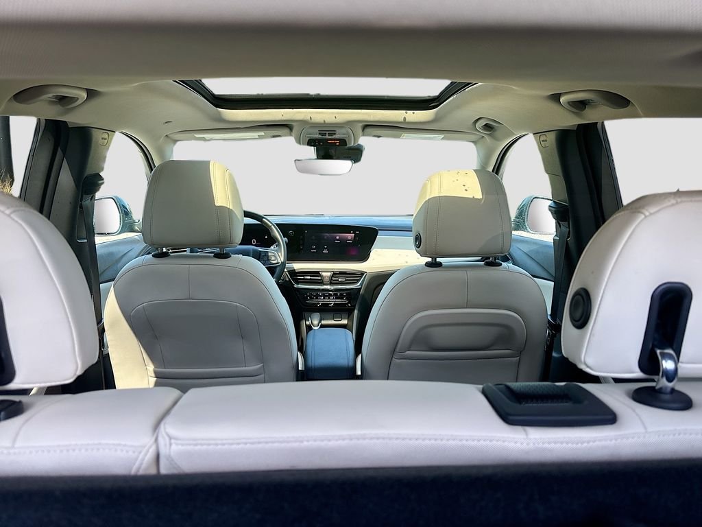 Used 2025 Black Buick Avenir image 25