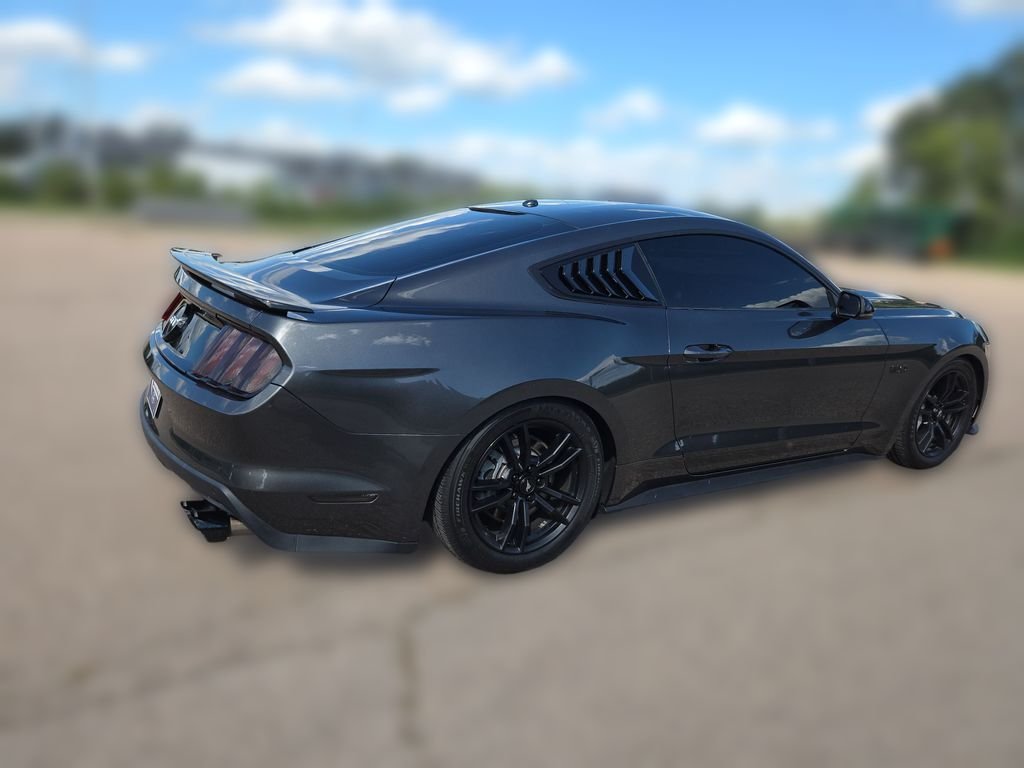 Used 2016 Magnetic Ford GT Premium image 12