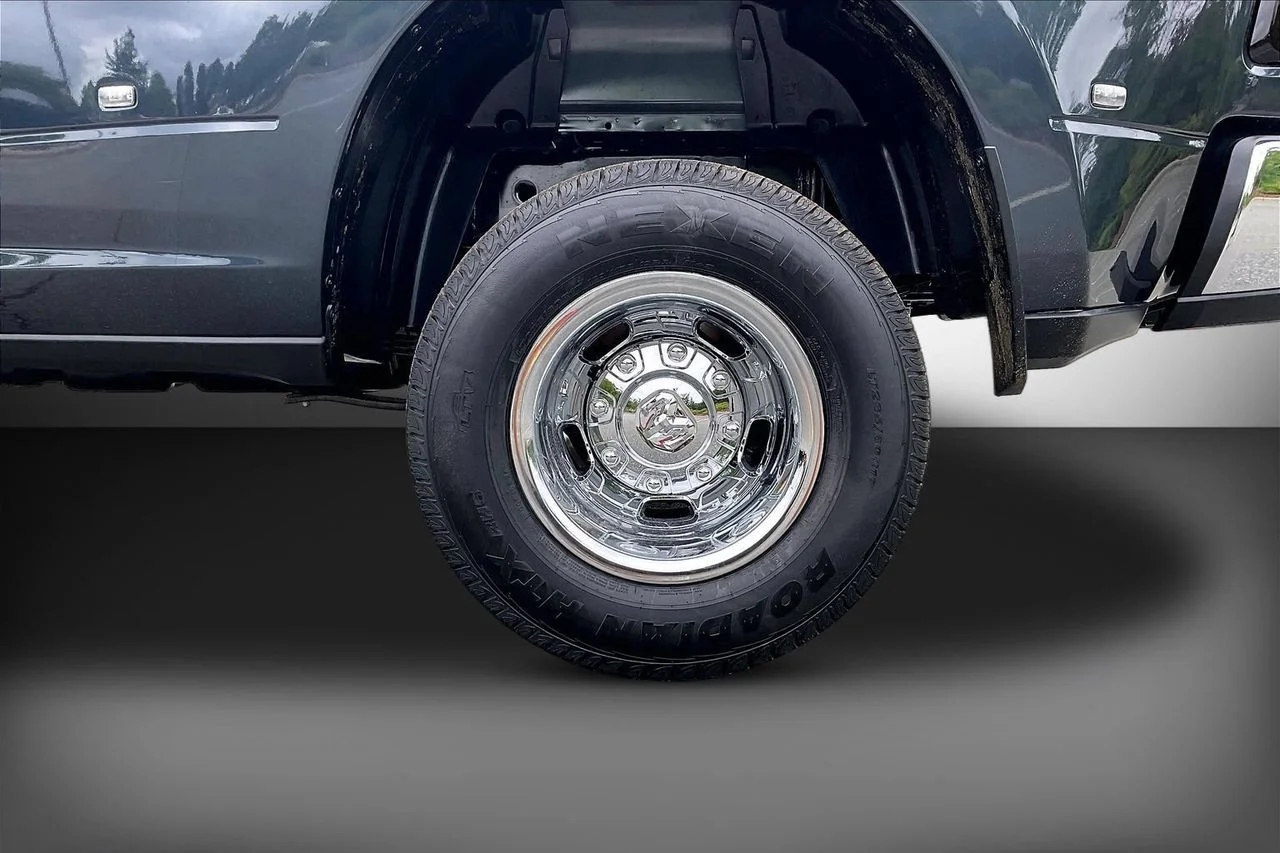 New 2026 Forged Blue Metallic Exterior Paint RAM Tradesman image 33