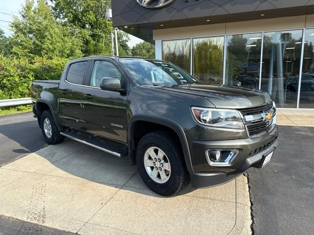 Certified Used 2018 Green Chevrolet Work Truck image 3