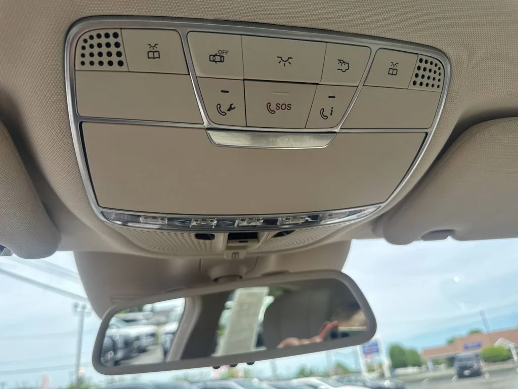 Used 2015 Beige Mercedes-Benz S 550 image 31