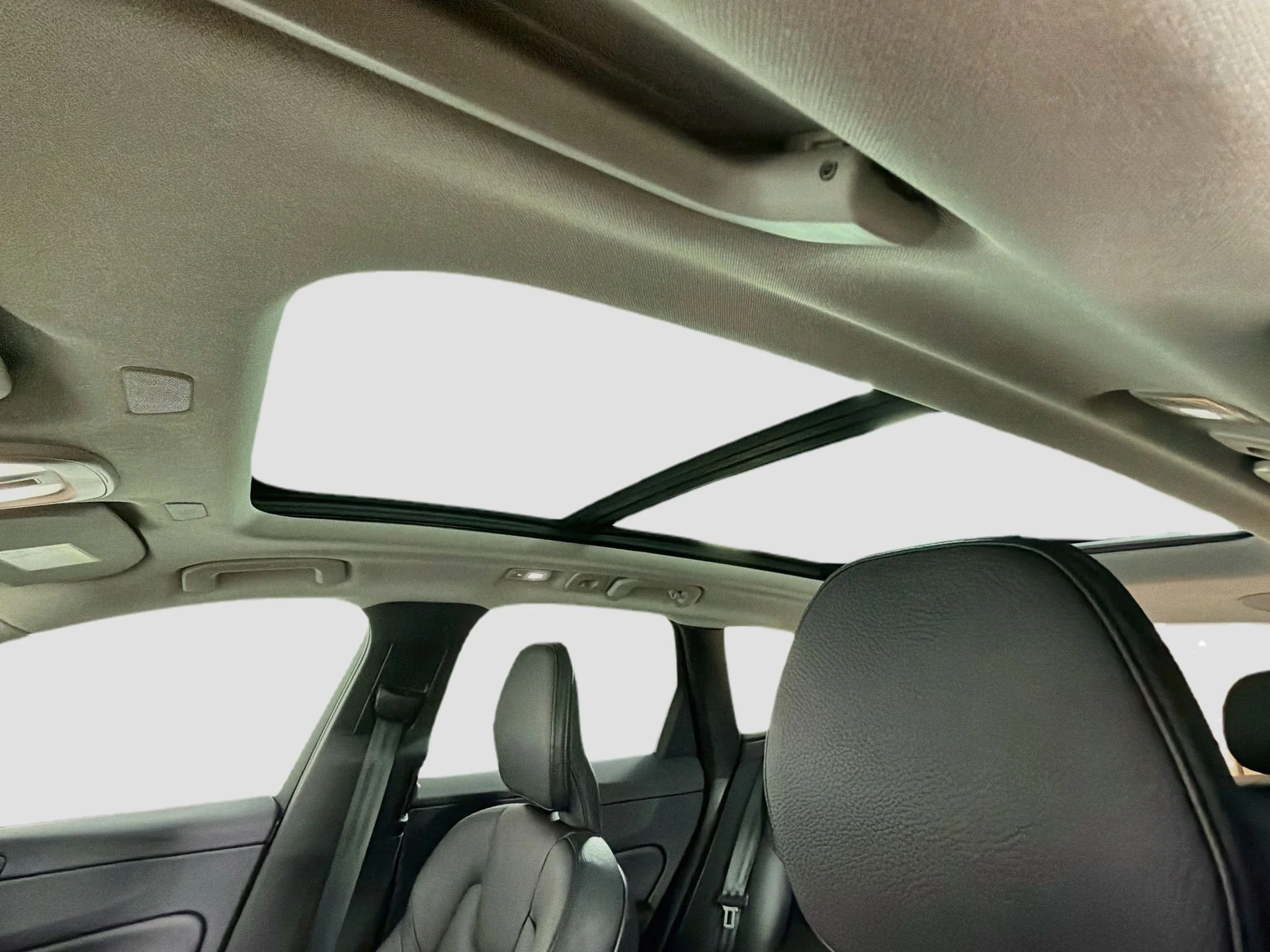 Certified Used 2023 Black Volvo B5 Plus Bright Theme image 23