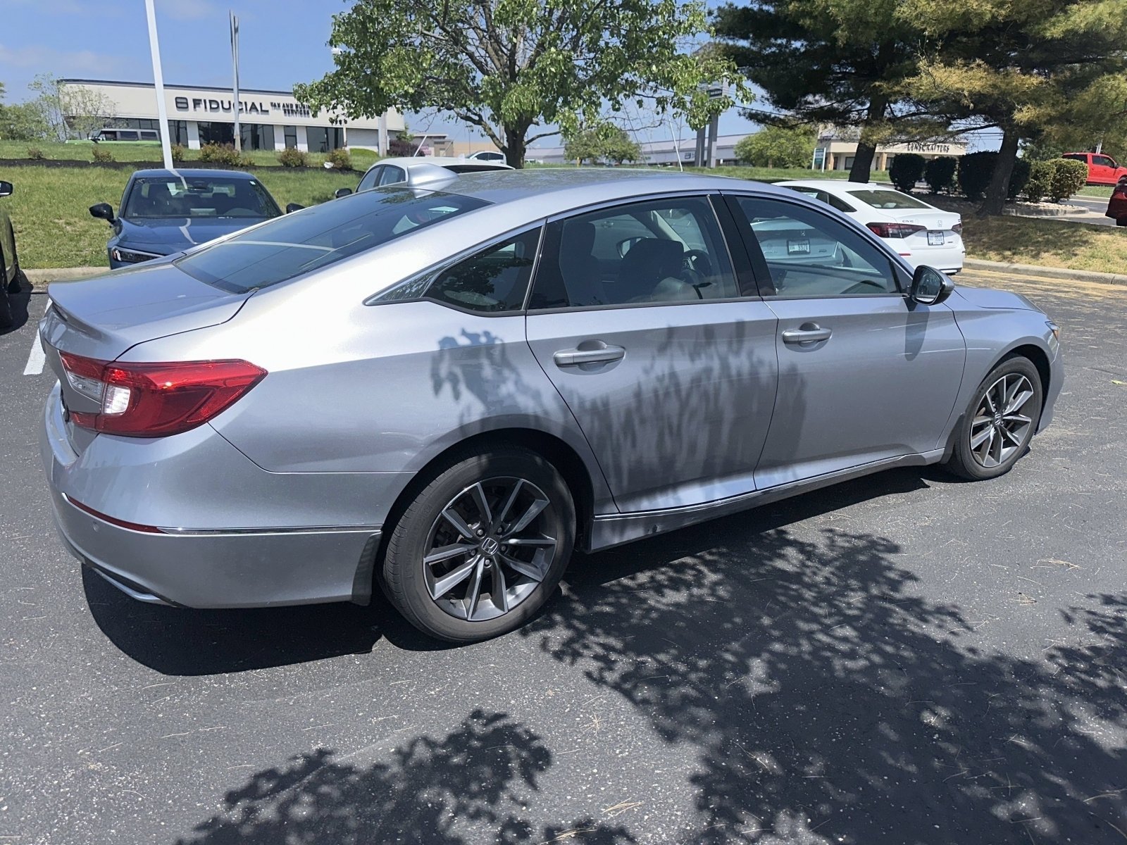 Certified Used 2022 Lunar Silver Metallic Honda EX-L image 12