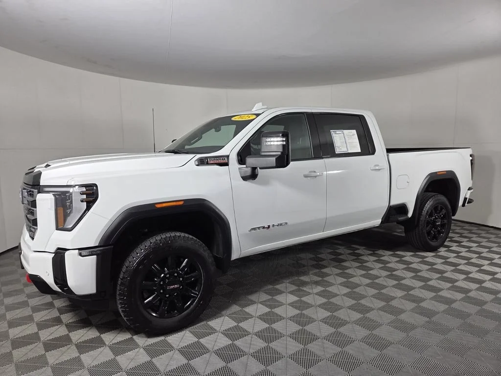 Used 2025 Summit White GMC AT4 image 9