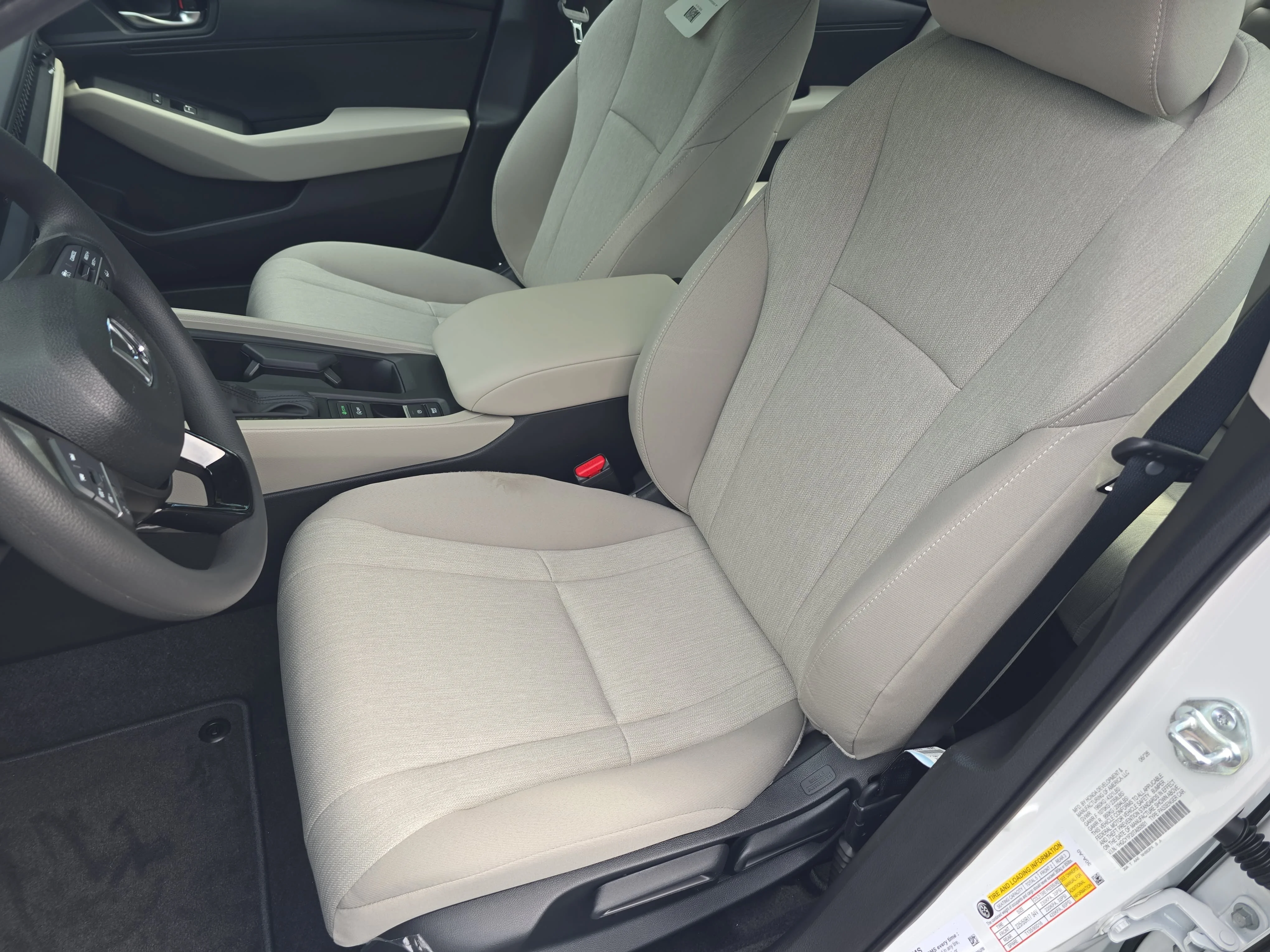 New 2026 Platinum White Pearl Honda LX image 14