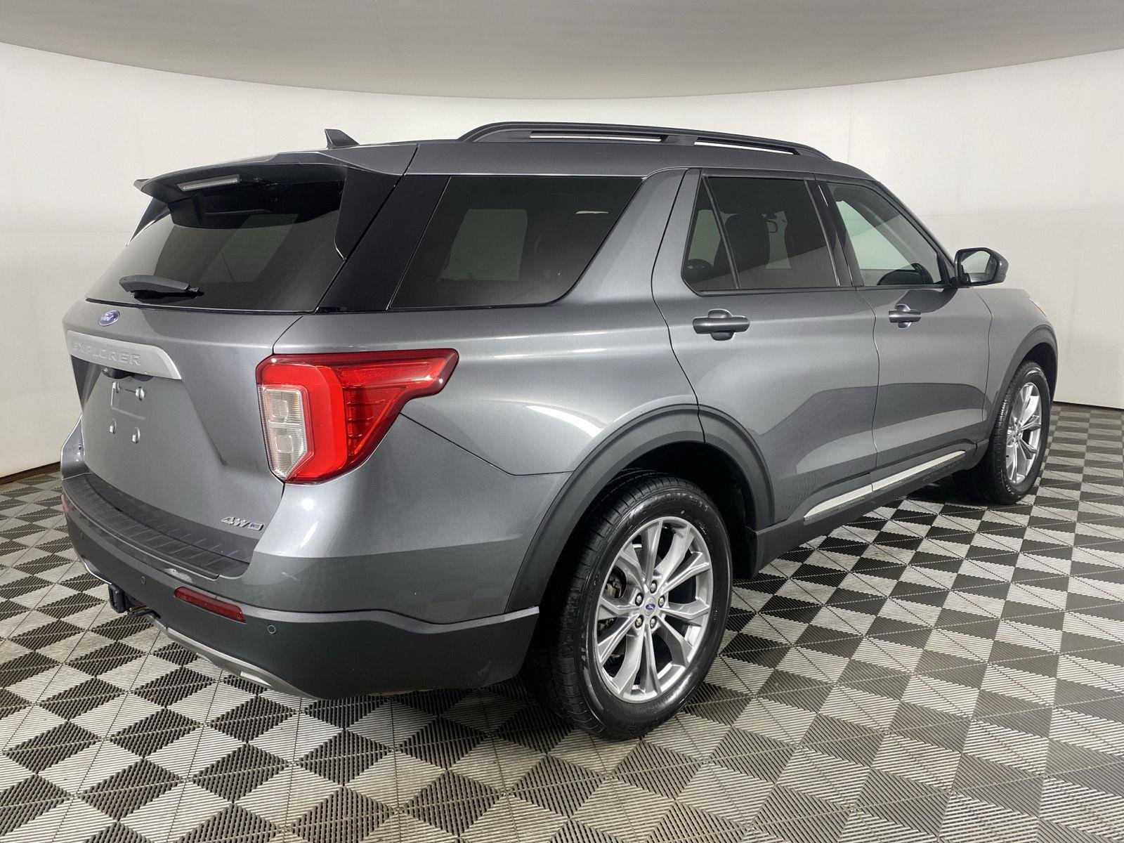 Used 2023 Carbonized Gray Ford XLT image 10