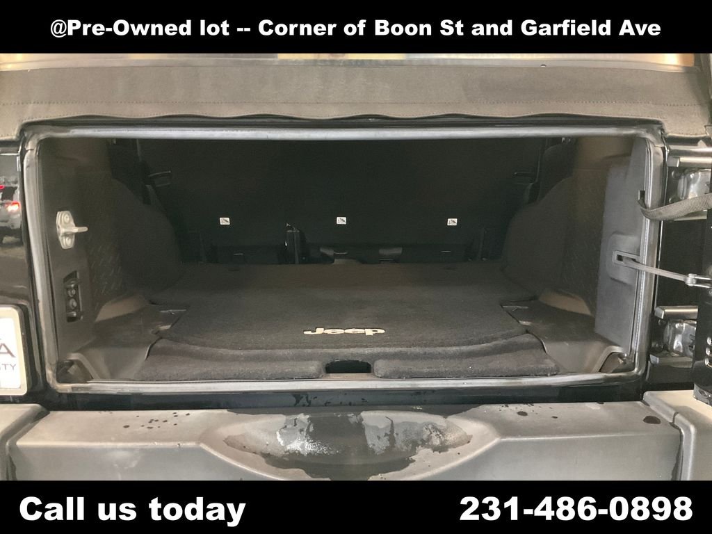 Used 2015 Black Jeep Unlimited Sport image 26