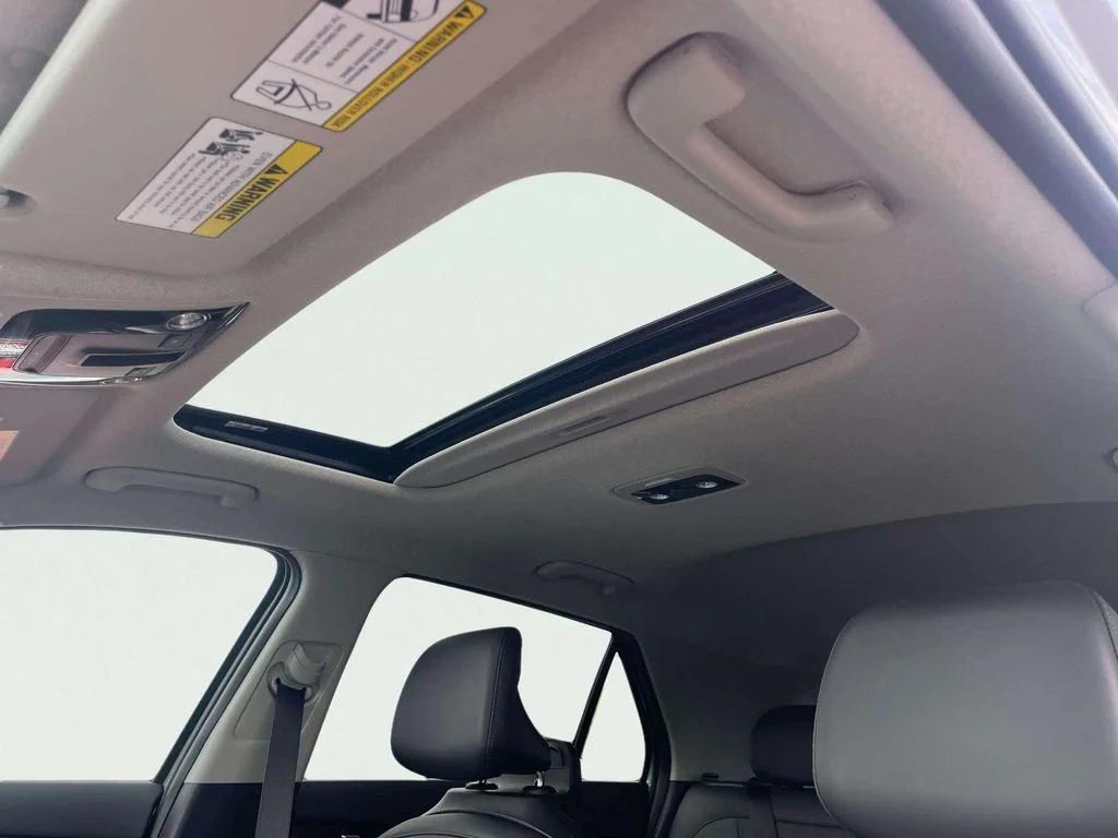 Used 2025 Steel Gray Kia EX Touring image 9