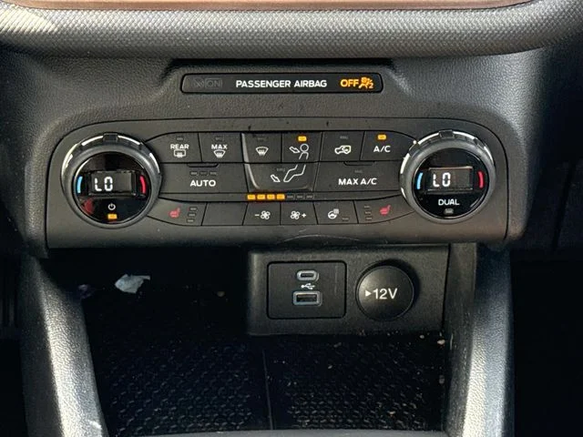 Used 2021  Ford Outer Banks image 19